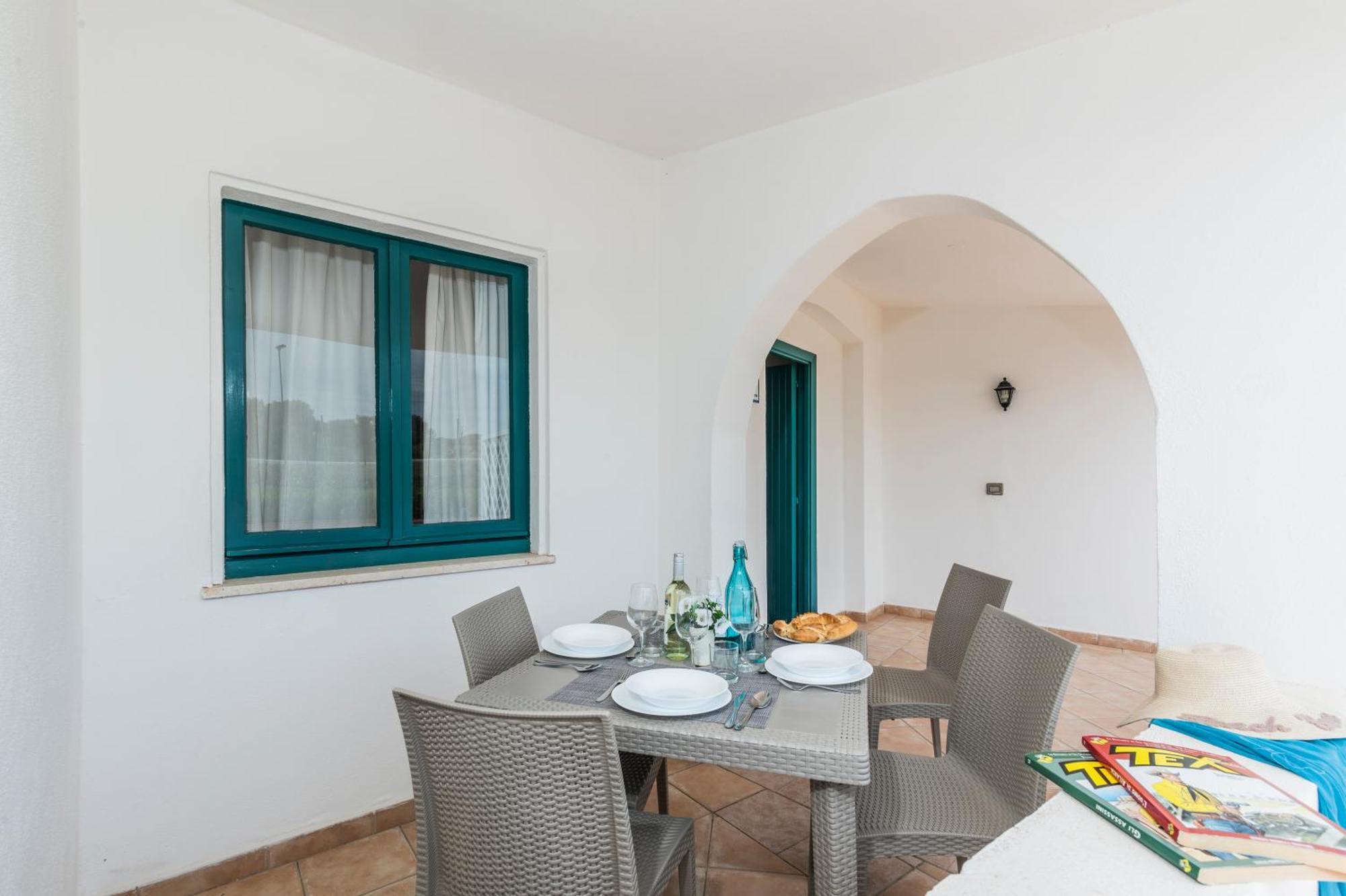 Cala Del Mar - Happy *